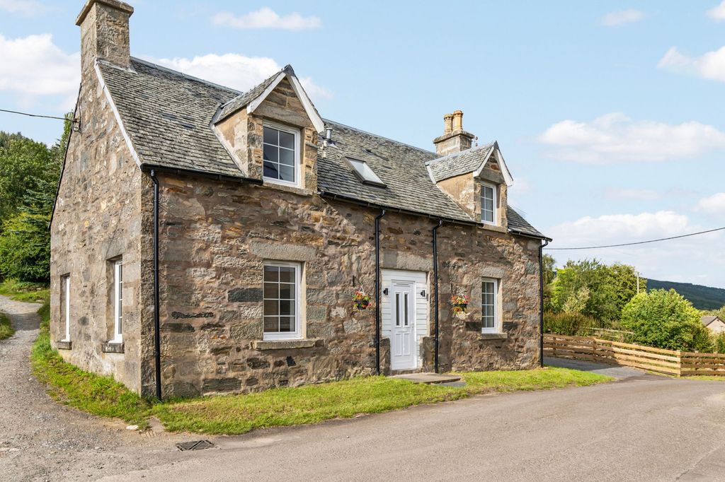 4 bed detached house for saleDull Farmhouse Aberfeldy PH15