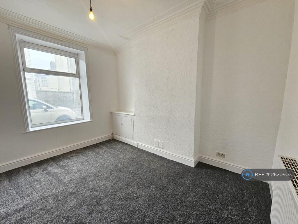 Marsh House Lane, Darwen, BB3 photo 3