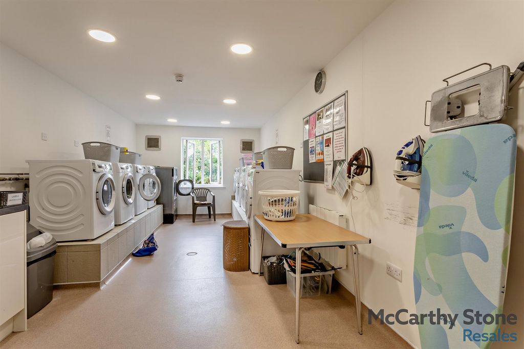 Additional image 11 of 2 bed flat for saleOakhill Place, High View, Bedford, Bedfordshire MK41