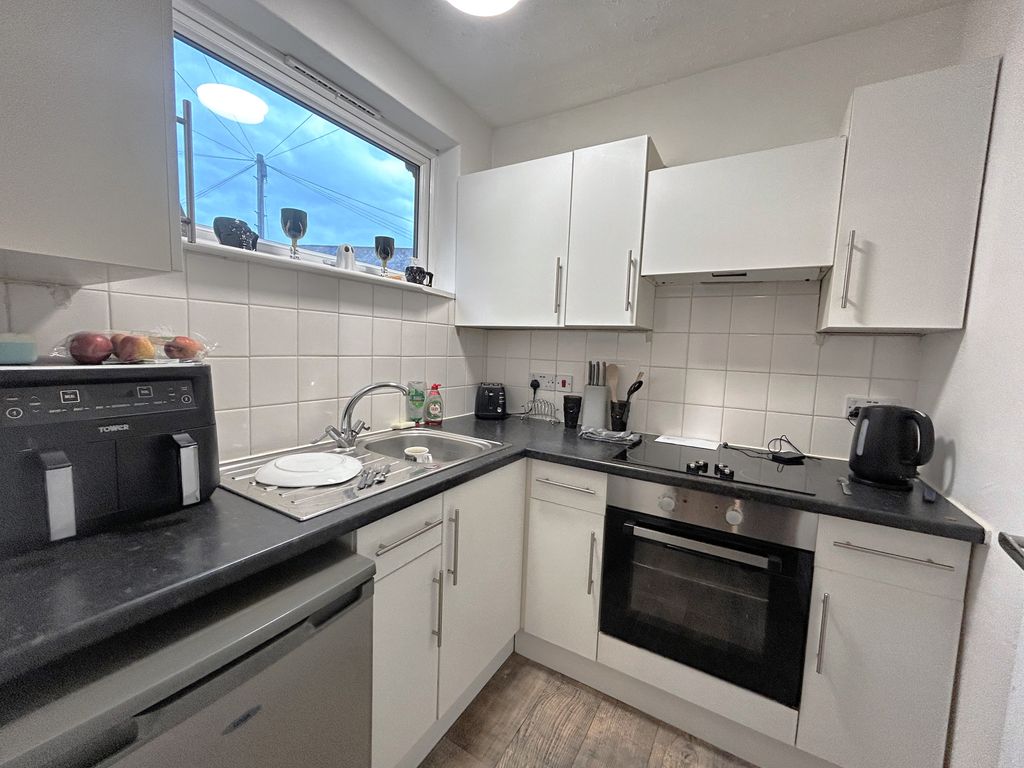 Additional image 3 of 2 bed flat for saleThe Hollow, Castle Donington DE74