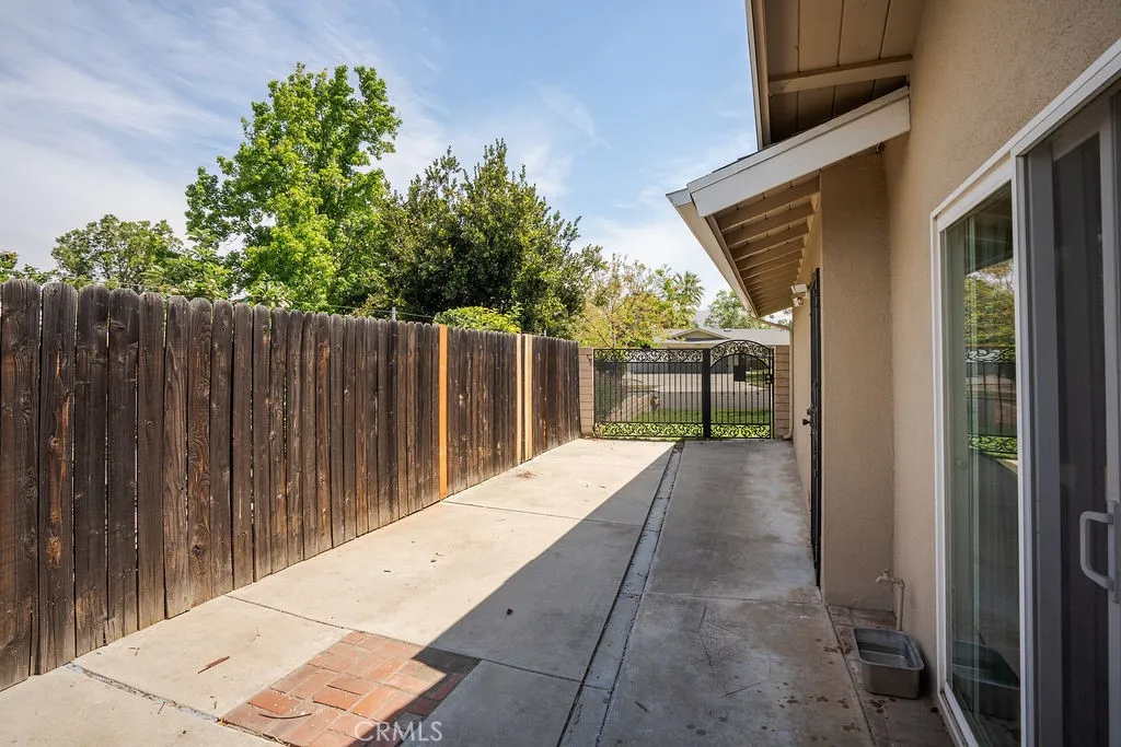 6023 Academy Ave, Riverside, CA 92506