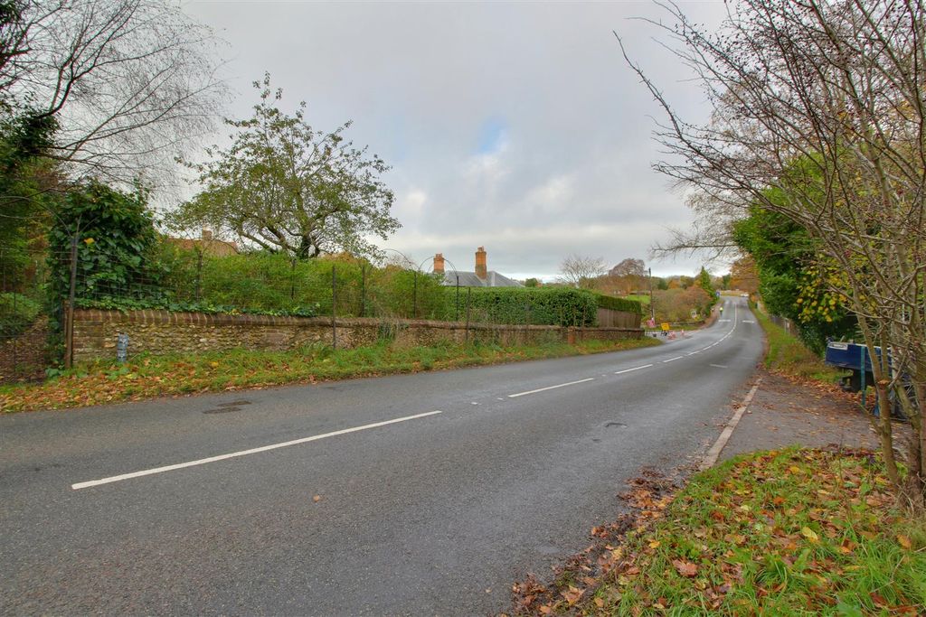 Additional image 7 of Land for saleRingshall, Berkhamsted HP4