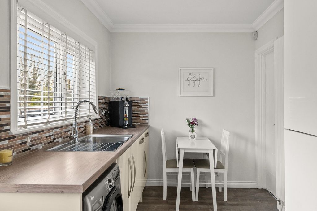 Additional image 9 of 2 bed terraced house for salePark Place, Alloa FK10