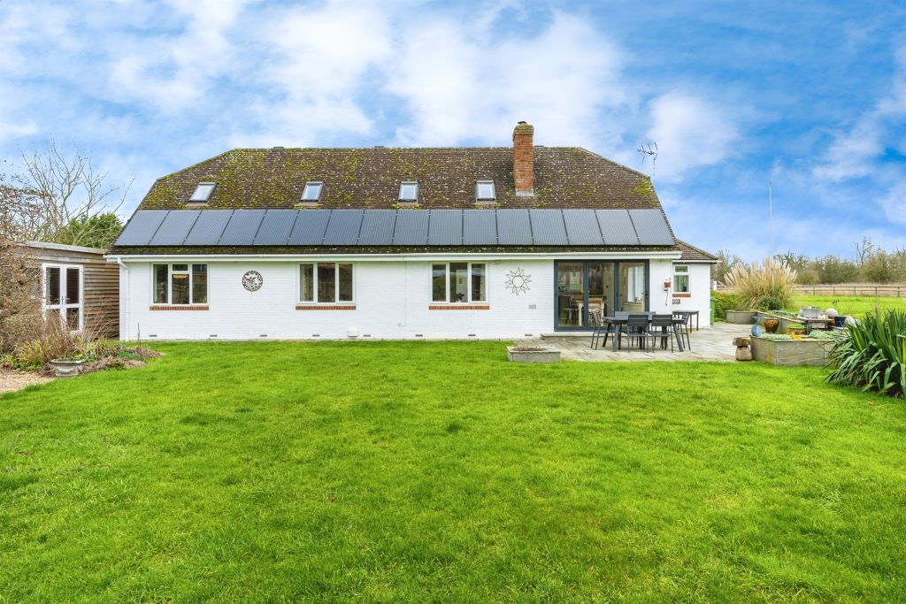 Additional image 27 of 4 bed detached house for saleBrook End, Weston Turville, Aylesbury HP22