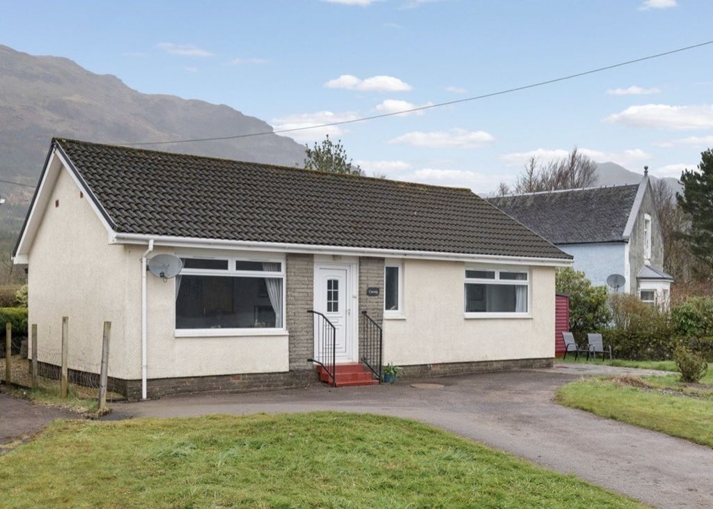 2 bed detached house for saleCarsaig, Carrick Castle, Cairndow PA24 photo 2
