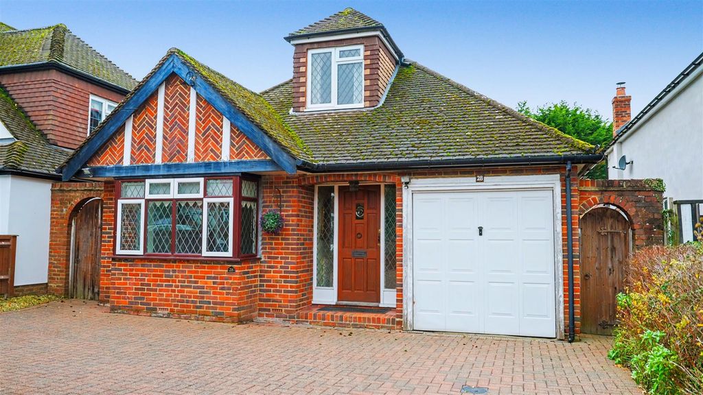 Additional image 17 of 3 bed chalet for saleWest Farm Close, Ashtead KT21