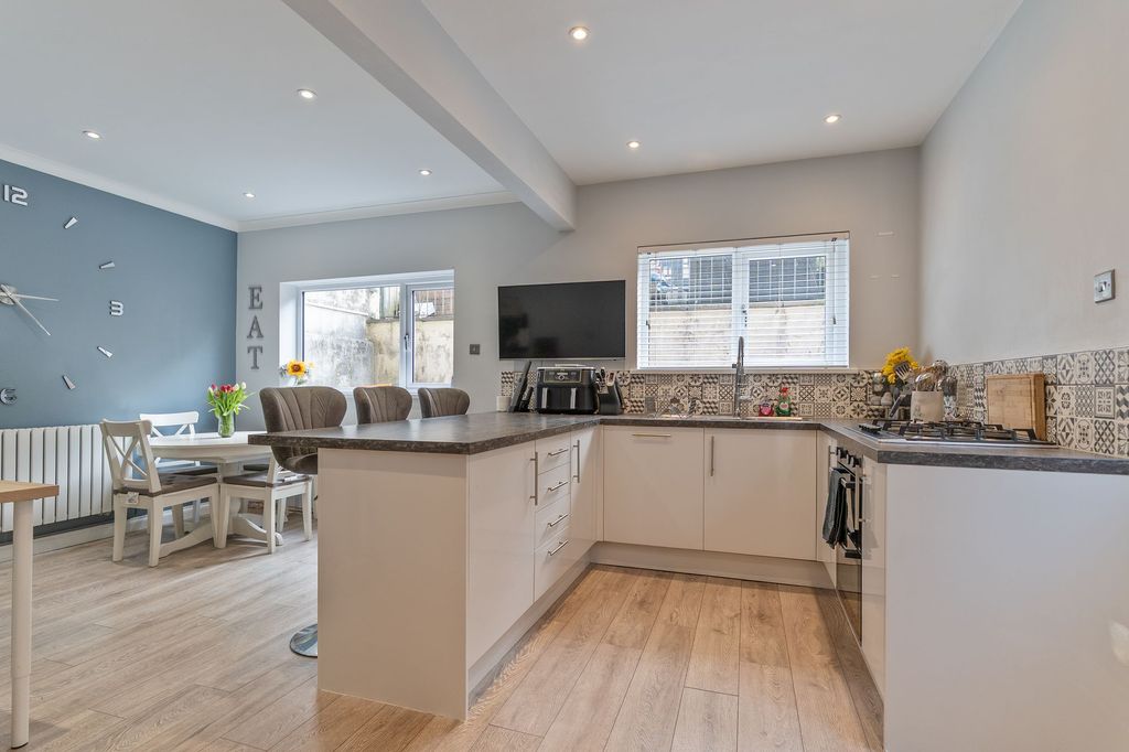 Additional image 2 of 4 bed semi-detached house for saleGraig Park Hill, Newport NP20