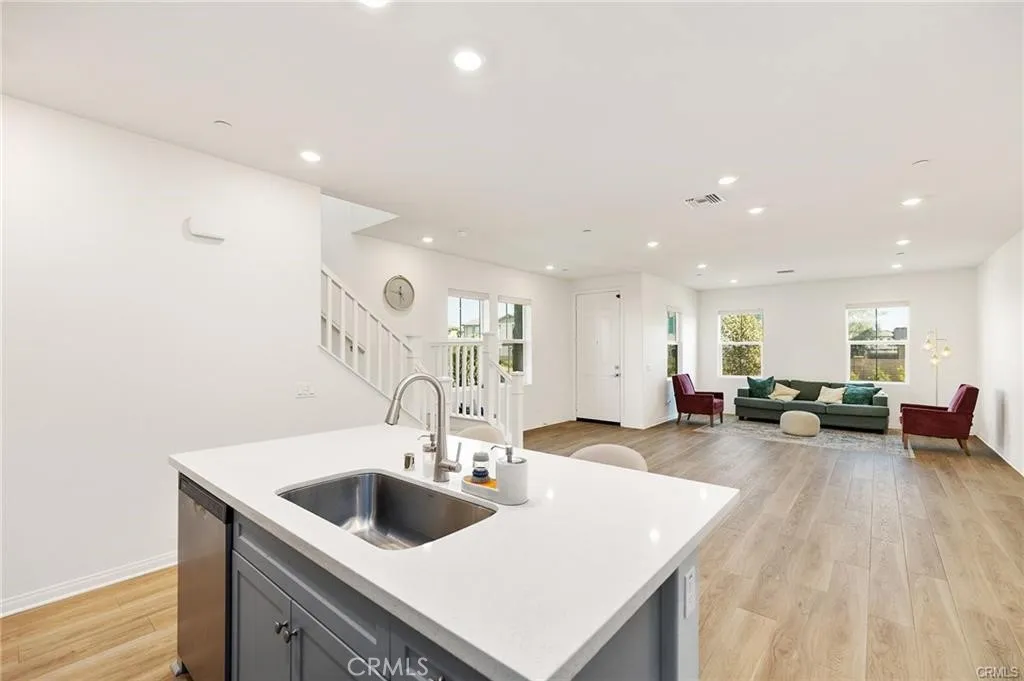 Additional image 38 of 3906 E Coronado Privado, Ontario, CA 91761