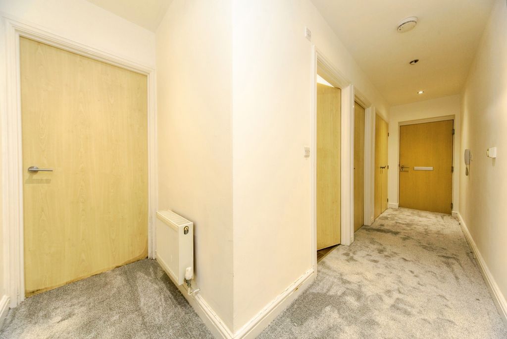 Additional image 9 of 2 bed flat for saleNew Chester Road, Birkenhead CH42