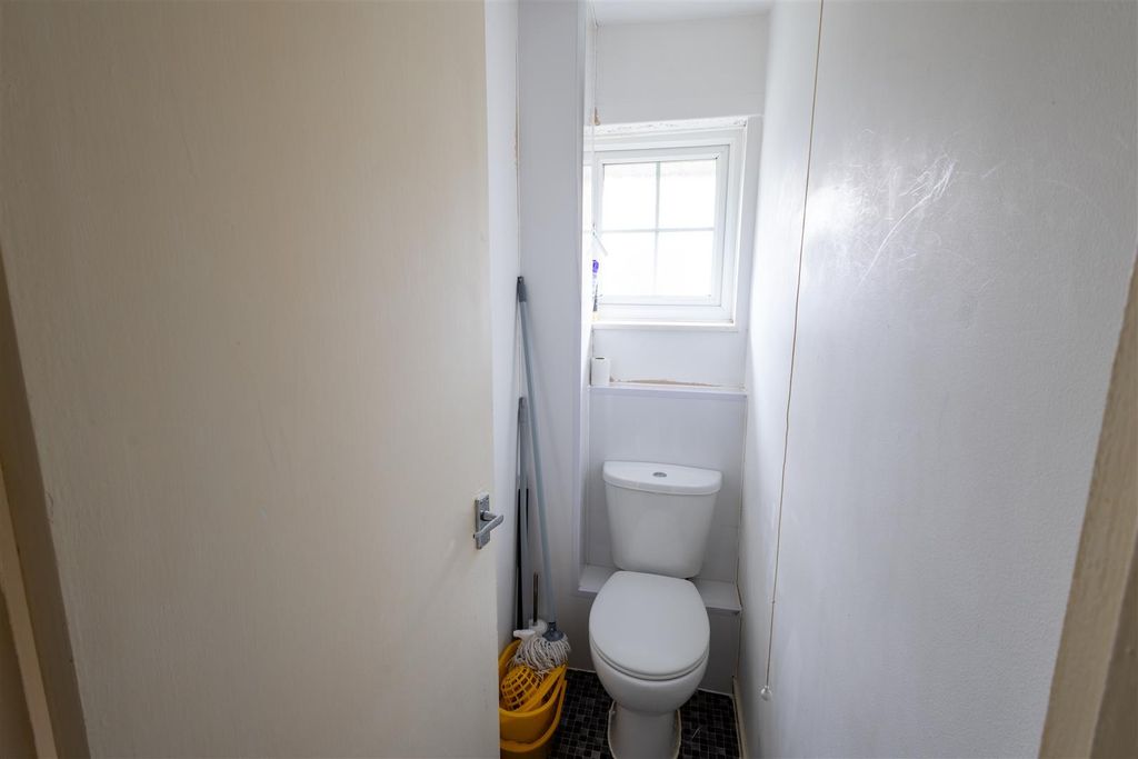 Additional image 6 of 2 bed flat for saleIslington Walk, Middlesbrough TS4