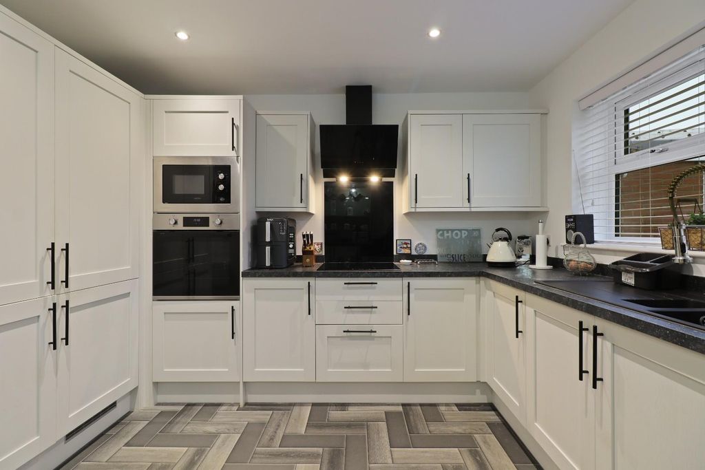 Additional image 27 of 5 bed detached house for saleMistyfield House, Church Hill, Royston, Barnsley S71