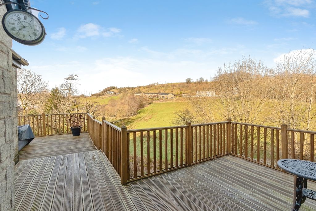 Additional image 27 of 5 bed bungalow for saleGlenborough Avenue, Bacup, Lancashire OL13