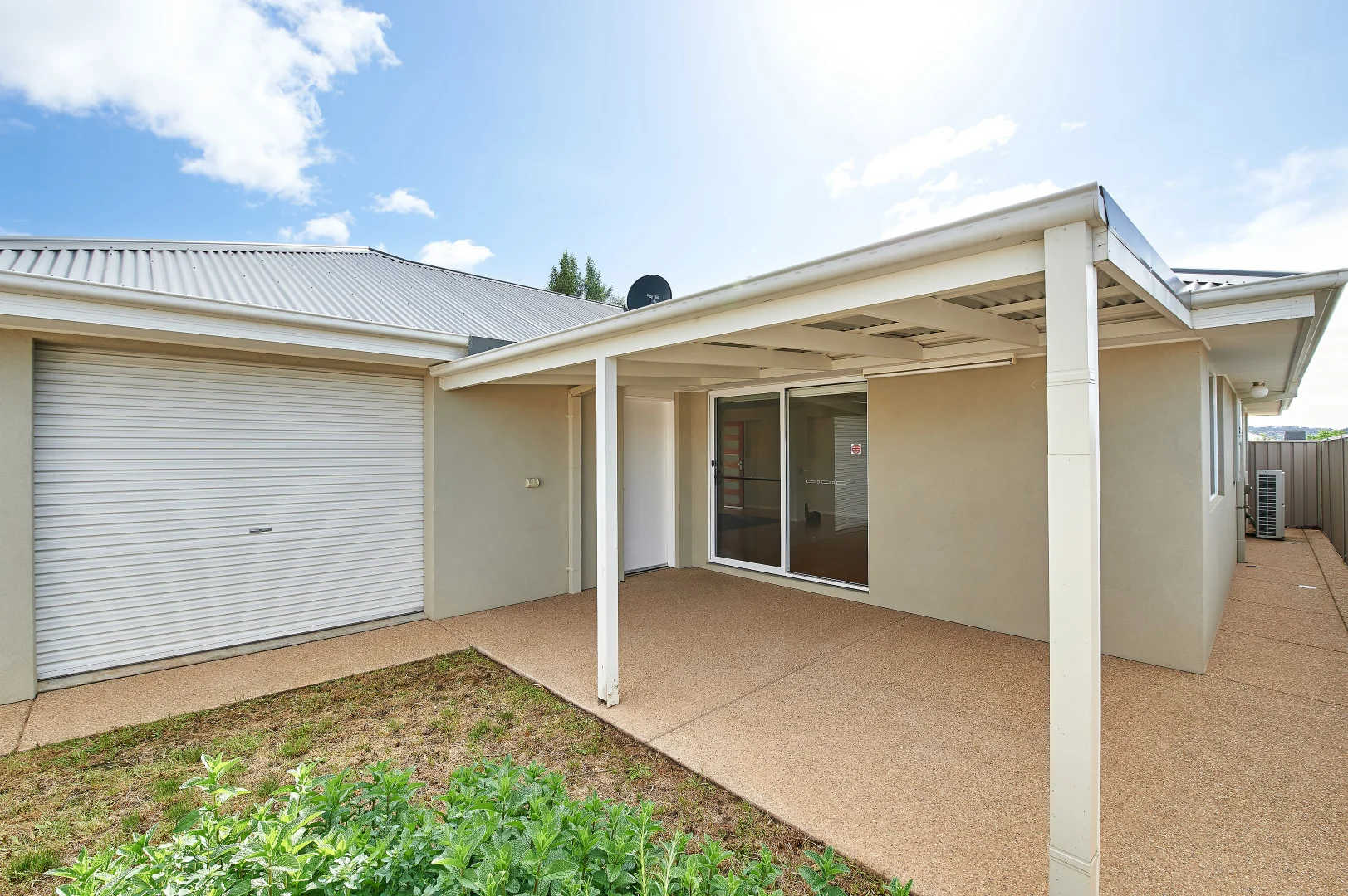 Additional image 11 of 1 Warambee Street, Glenfield Park NSW 2650