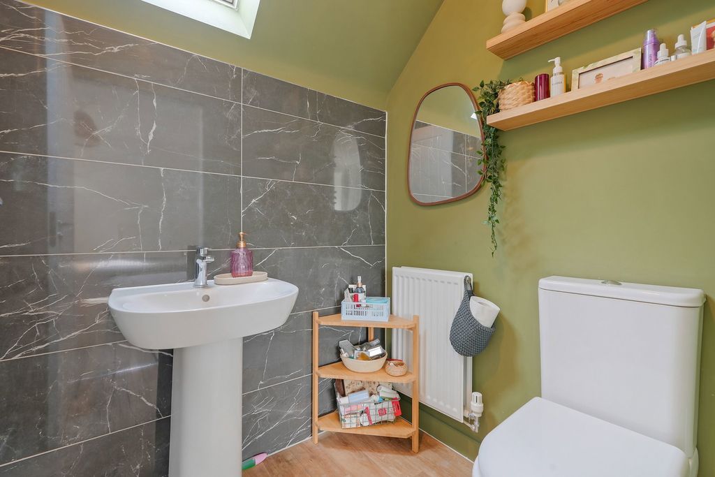 Additional image 12 of 4 bed town house for saleWoodyard Avenue, Tapton, Chesterfield S41