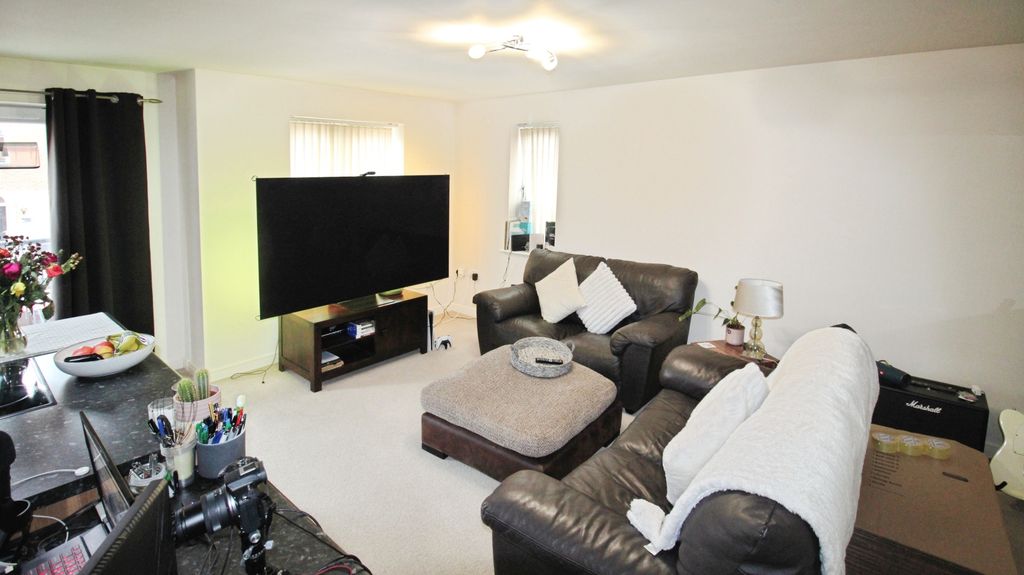 Additional image 9 of 2 bed flat for salePeterson Drive, Grimsby DN36
