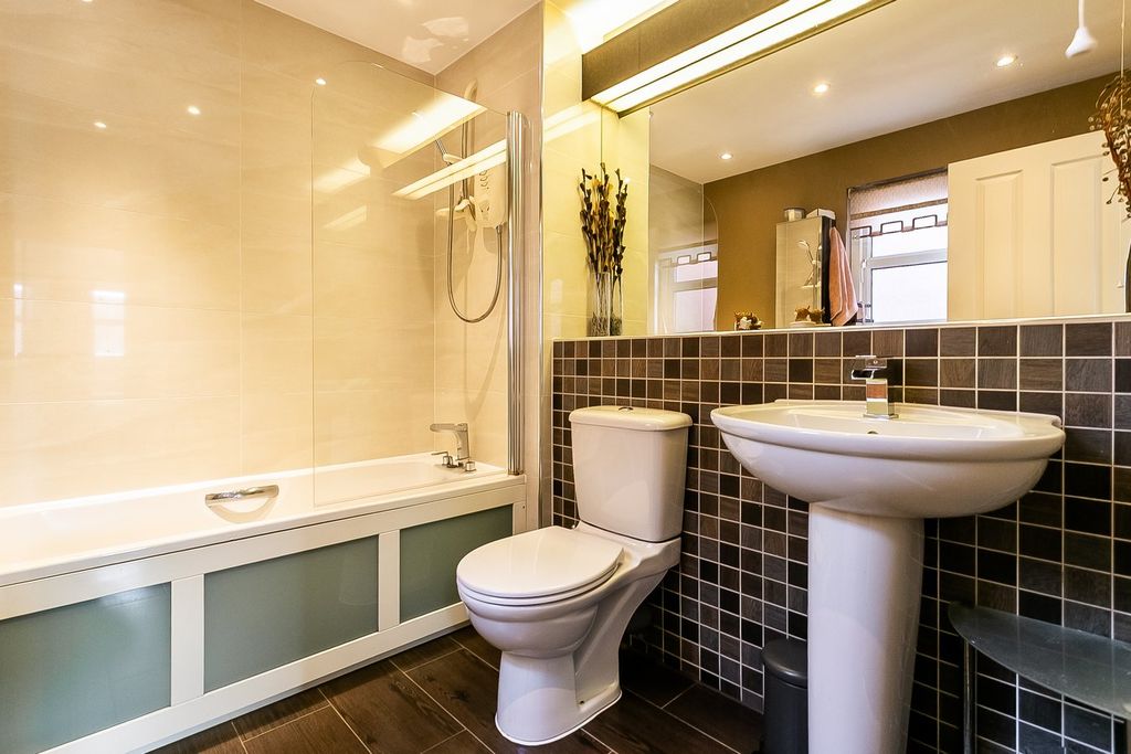 Additional image 23 of 4 bed semi-detached house for saleFernieside Place, Edinburgh EH17