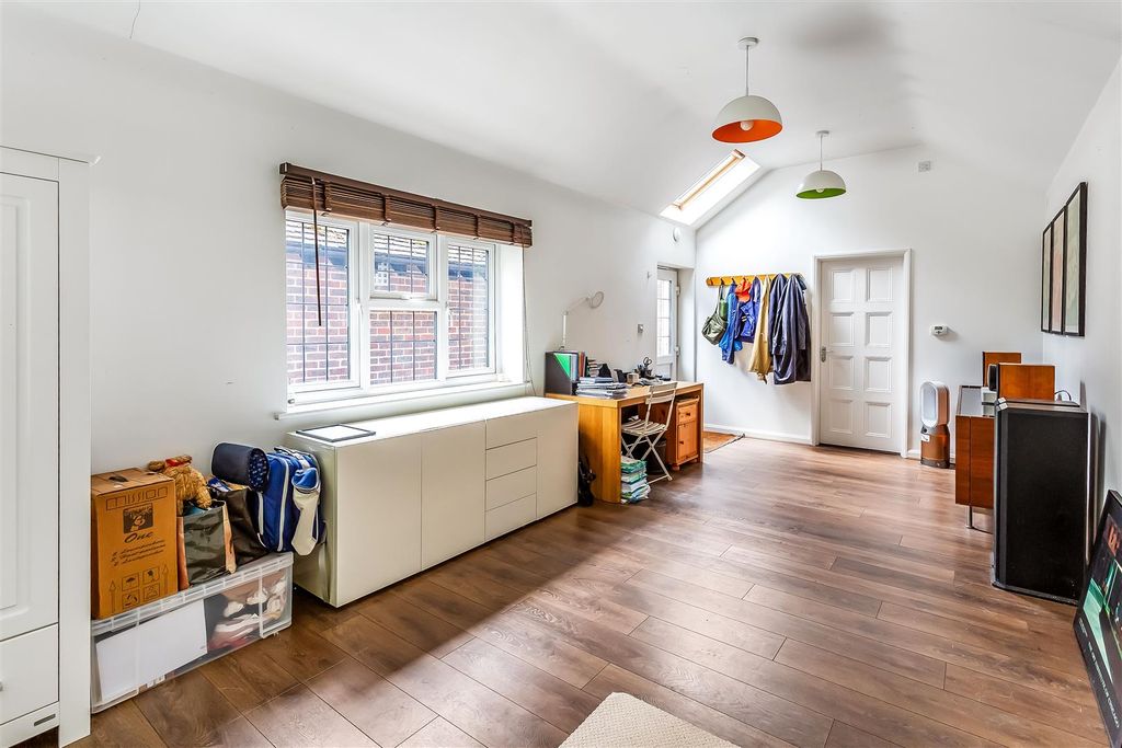 Additional image 8 of 4 bed detached house for saleCrampshaw Lane, Ashtead KT21