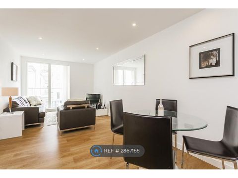 Caspian Wharf, London E3