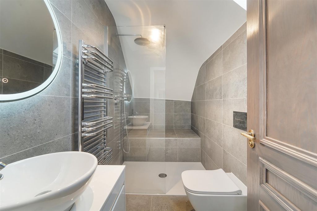Additional image 21 of 5 bed detached house for saleWoodmansterne Lane, Banstead SM7
