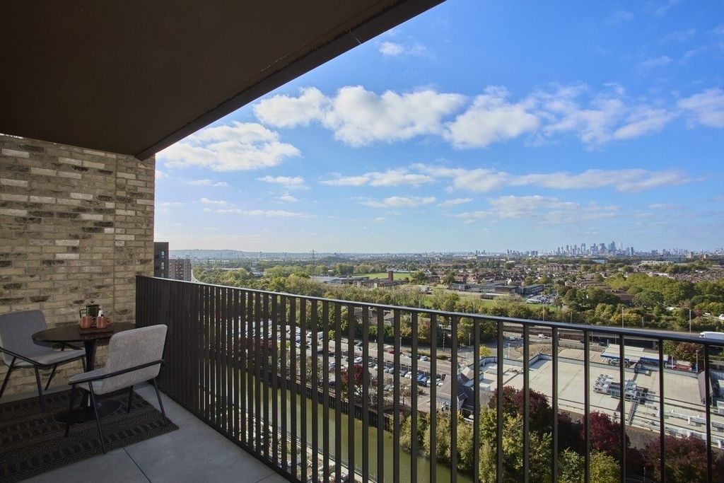 Additional image 6 of 2 bed flat for saleJasper Wharf, London Road, Barking IG11