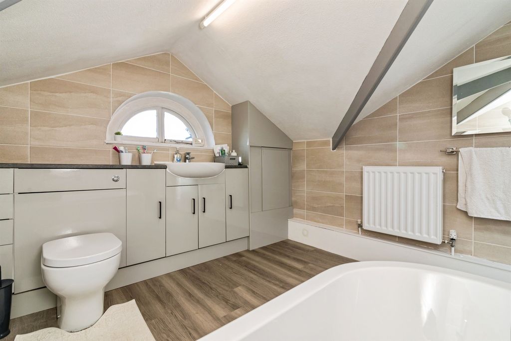 Additional image 12 of 1 bed flat for saleKirkley Cliff, Lowestoft NR33