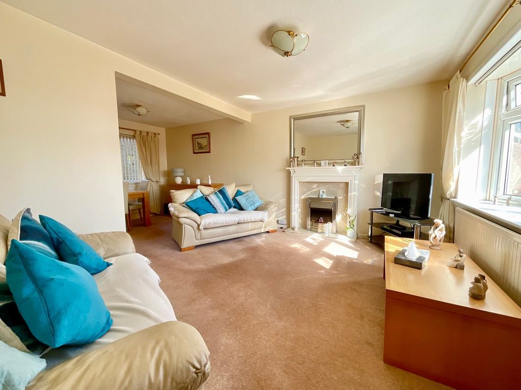 Additional image 4 of 3 bed semi-detached house for saleOakdale Close, Caerleon, Newport NP18