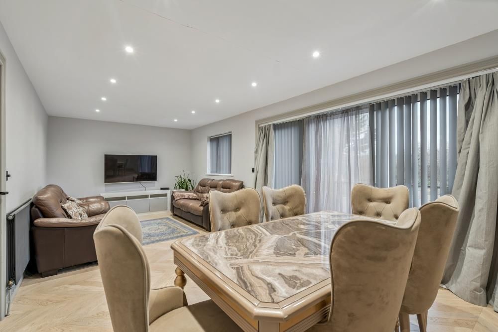 Additional image 7 of 5 bed terraced house for saleAlva Way, Watford WD19