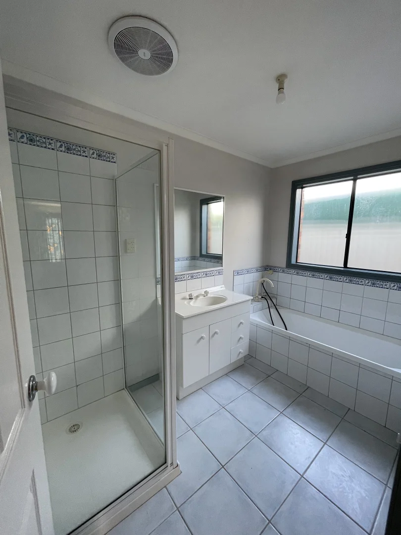 Additional image 5 of 3 Ranmore Grove, Caroline Springs VIC 3023