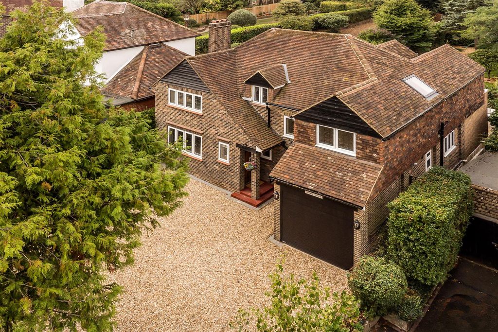 Additional image 20 of 5 bed detached house for saleBeacon Way, Banstead SM7