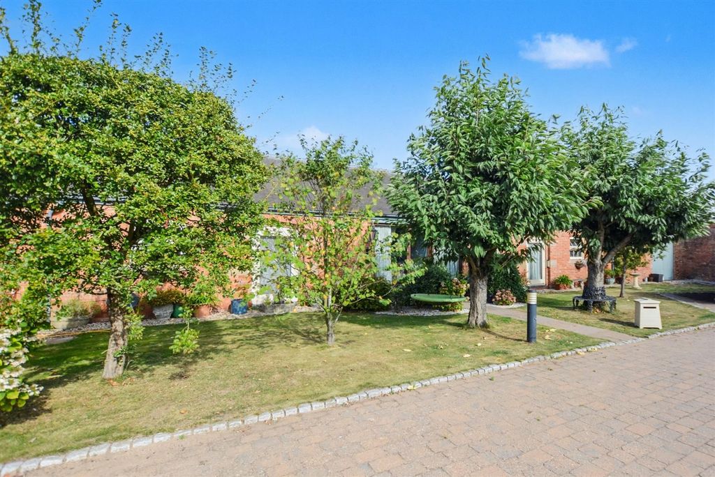 Additional image 37 of 3 bed bungalow for saleHome Farm Courtyard, Castle Donington DE74