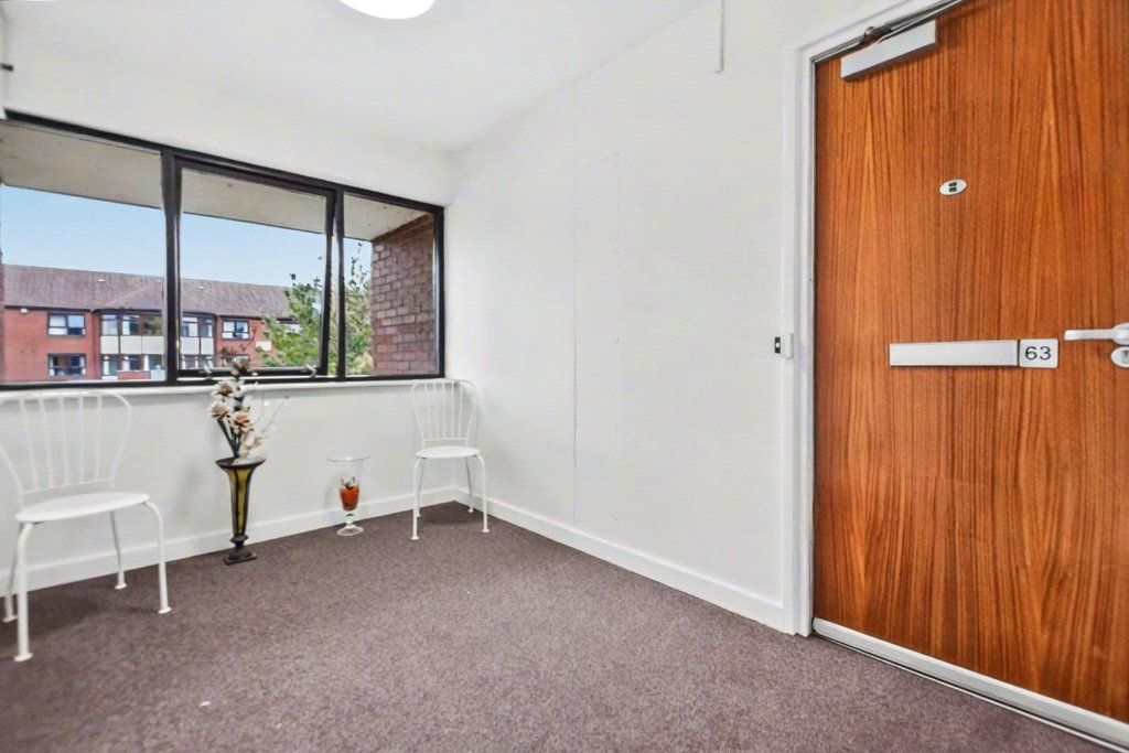 Additional image 10 of 2 bed flat for sale63 Guardian Mews, Lynwood Garth, Leeds, West Yorkshire LS12