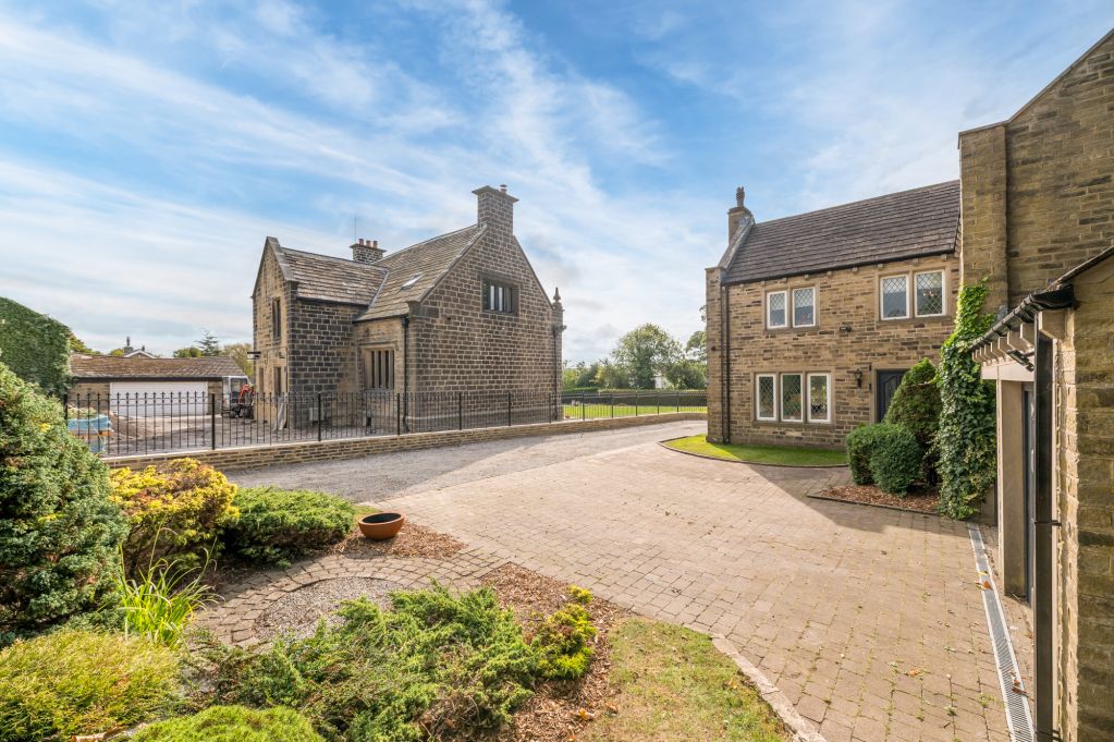 Additional image 51 of 5 bed detached house for saleHuntsmans Close, Eldwick, Bingley, West Yorkshire BD16