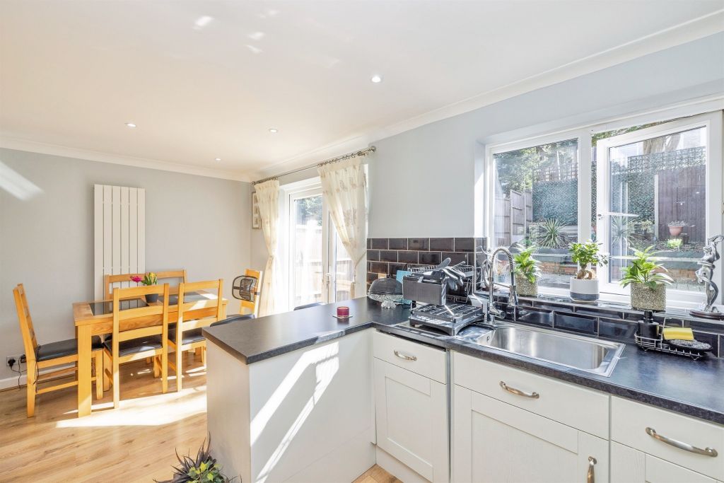 Additional image 19 of 3 bed terraced house for saleMargeholes, Watford WD19