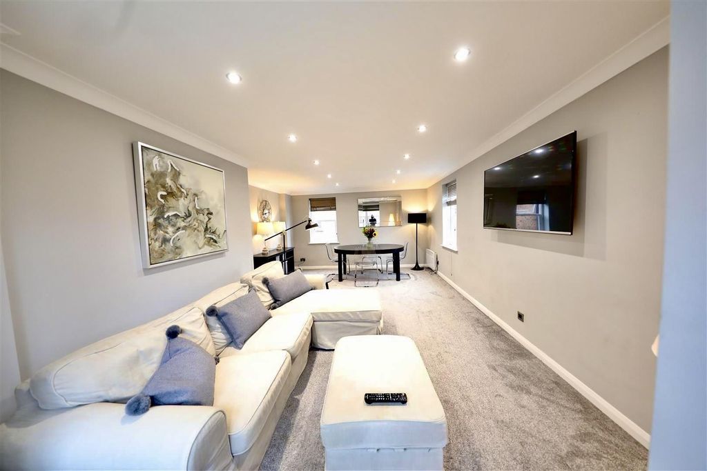 Additional image 10 of 2 bed flat for saleFish Street, Hull HU1