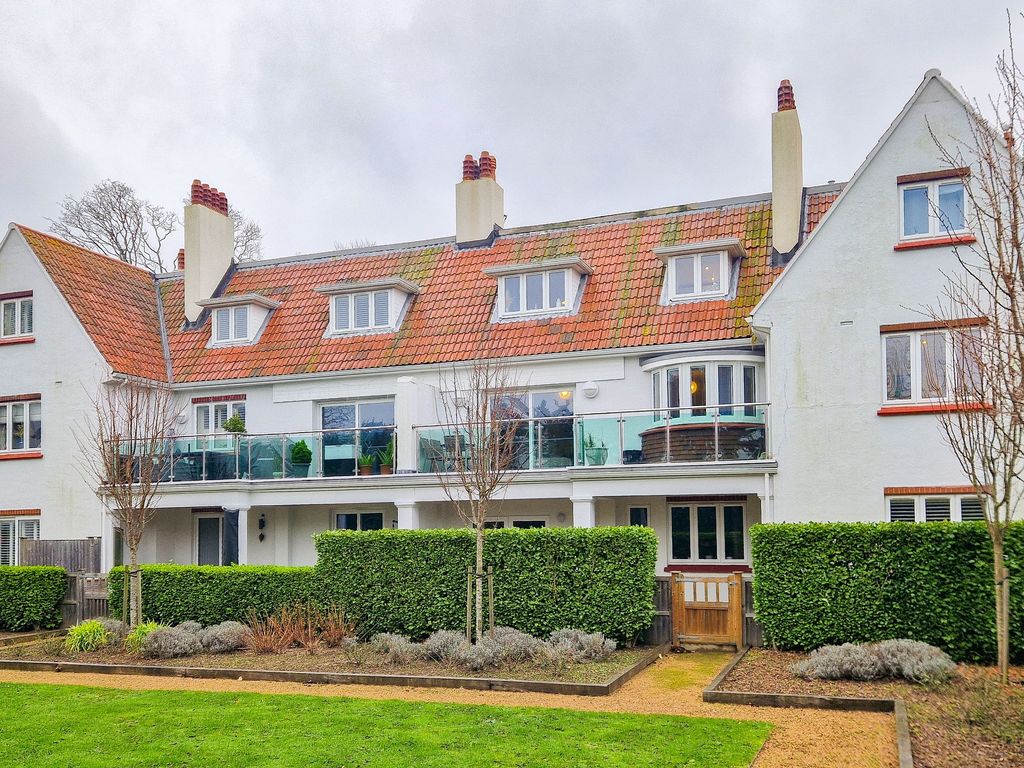 Additional image 5 of 3 bed flat for sale4 Cartref Apartments, St Saviour JE2