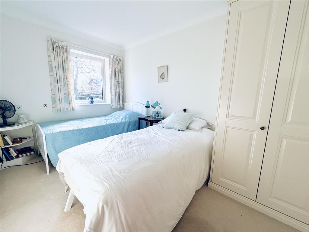 Additional image 12 of 2 bed flat for saleDunham Road, Altrincham WA14