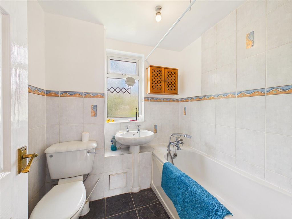 Additional image 8 of 1 bed flat for saleHighgate Court, Highgate, Beverley HU17