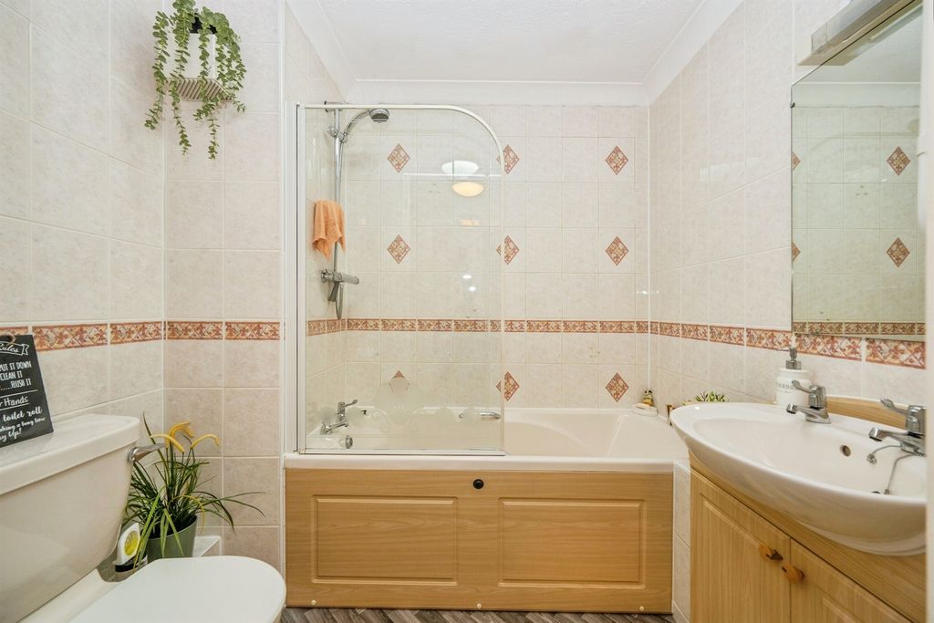 Additional image 11 of 1 bed flat for salePark View, Ashbourne DE6