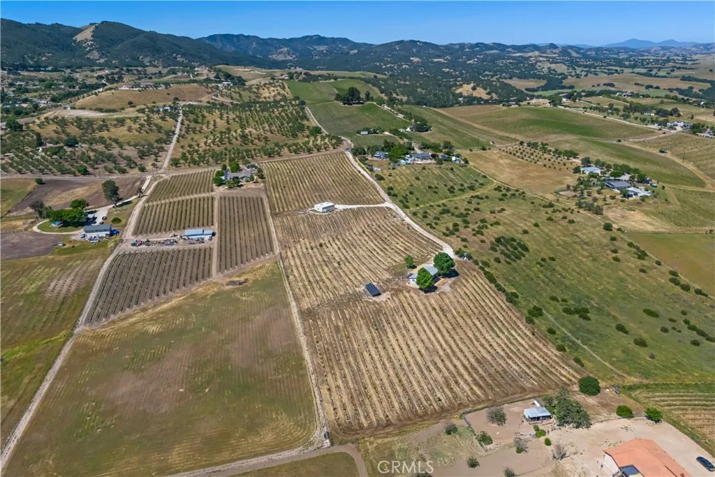 Additional image 78 of 5720 Vista Serrano Way, Paso Robles, CA 93446