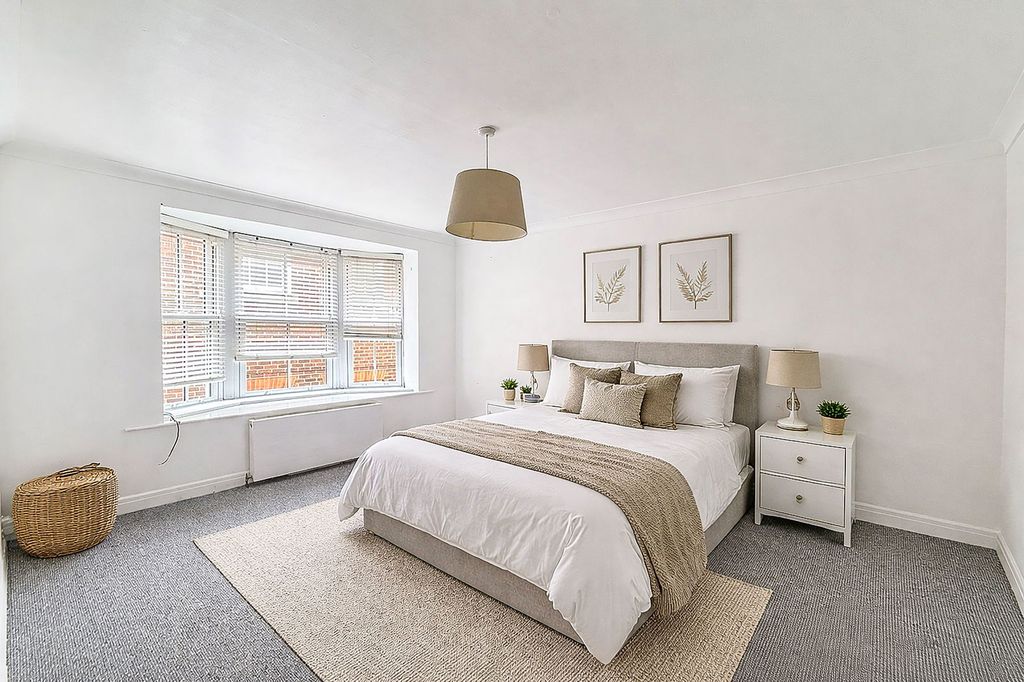 Additional image 5 of 2 bed flat for salePrince St, Hull HU1