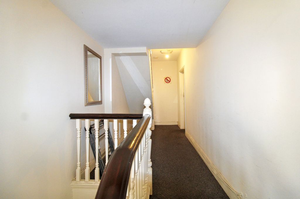 Additional image 17 of 6 bed property for saleUnion Street, Aldershot, Hampshire GU11