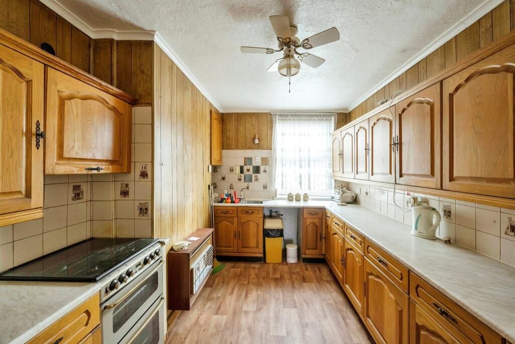 Additional image 3 of 4 bed end terrace house for saleRainton Road, Doncaster DN1