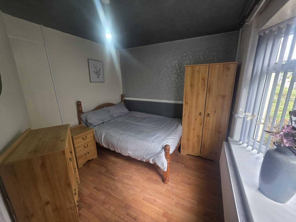 Hazeledene Road photo 4