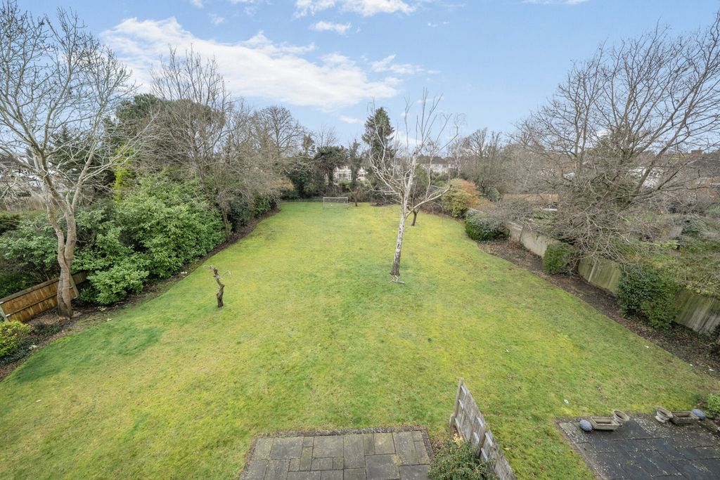Additional image 14 of 2 bed flat for saleScotts Lane, Bromley BR2