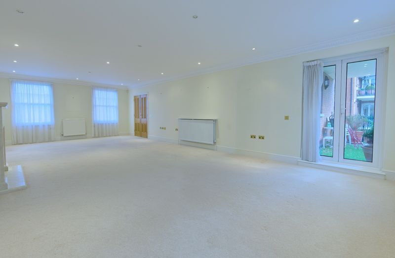 Additional image 3 of 3 bed flat for saleAlderwood Mews, Barnet EN4