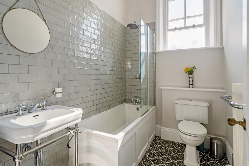 Additional image 13 of 2 bed flat for salePixham Lane, Dorking RH4