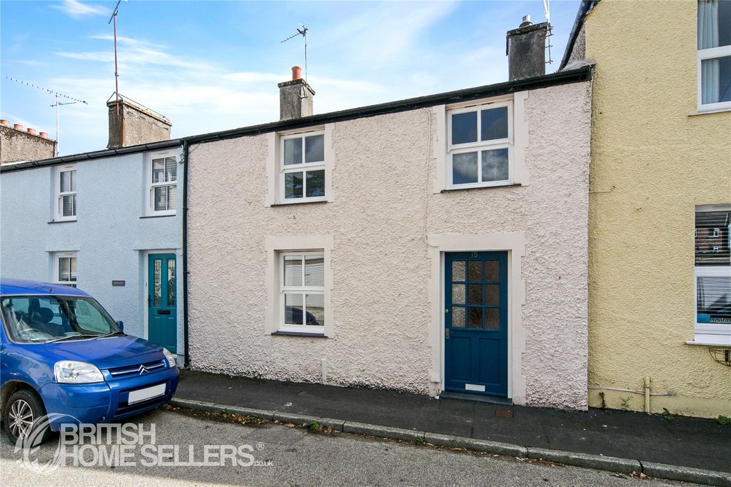 3 bed terraced house for saleNew Street, Beaumaris, Isle Of Anglesey LL58
