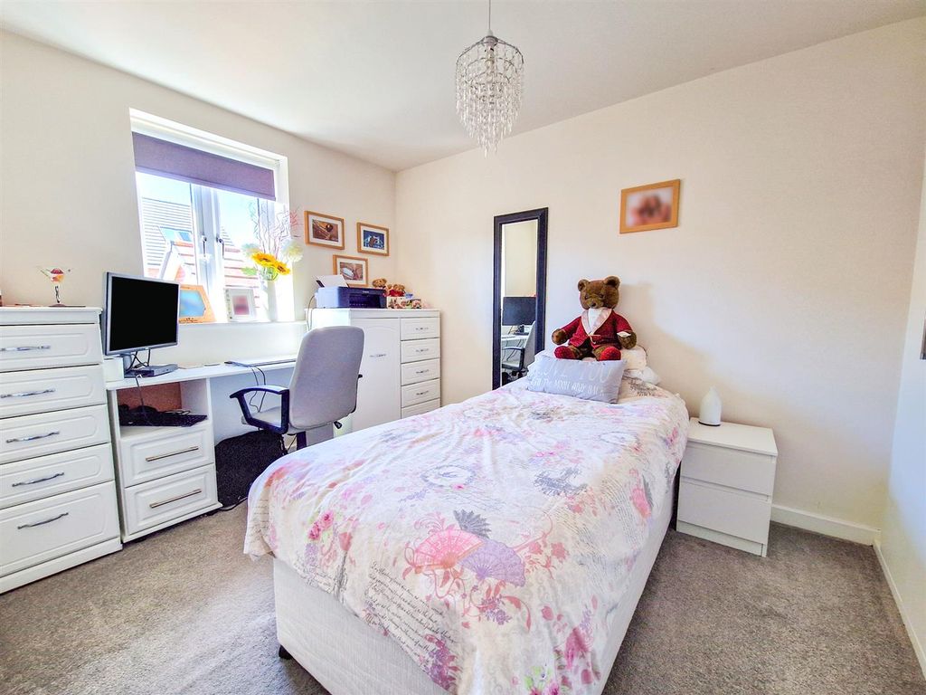 Additional image 13 of 3 bed semi-detached house for saleHovingham Drive, Great Denham, Bedford MK40