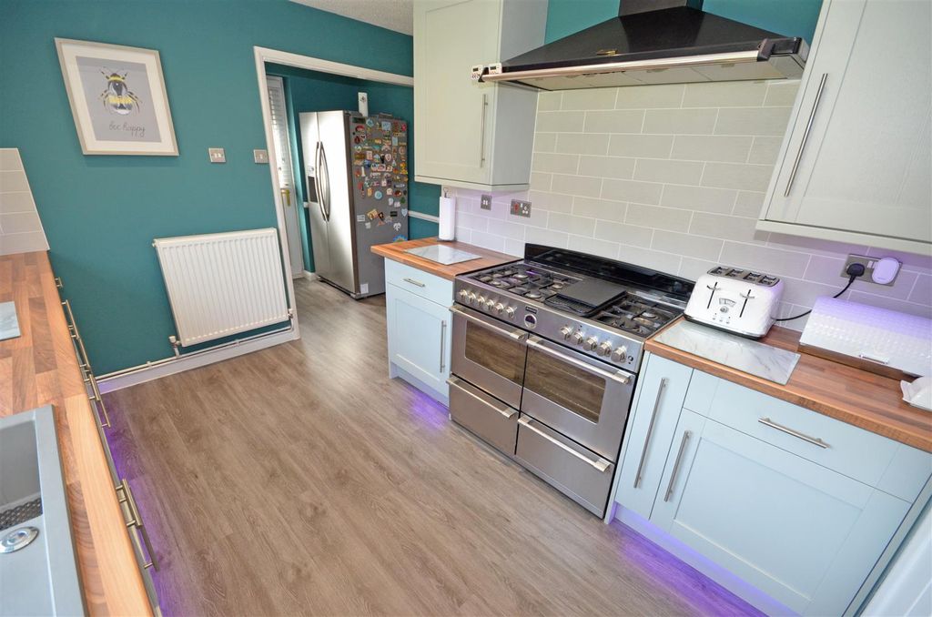 Additional image 9 of 4 bed detached house for saleLarkfield Close, Ashton-Under-Lyne OL7