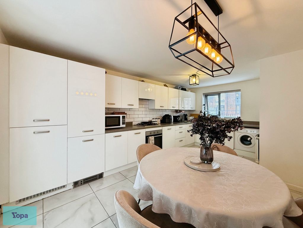 Additional image 2 of 3 bed detached house for saleWoodfield Way, Doncaster DN4
